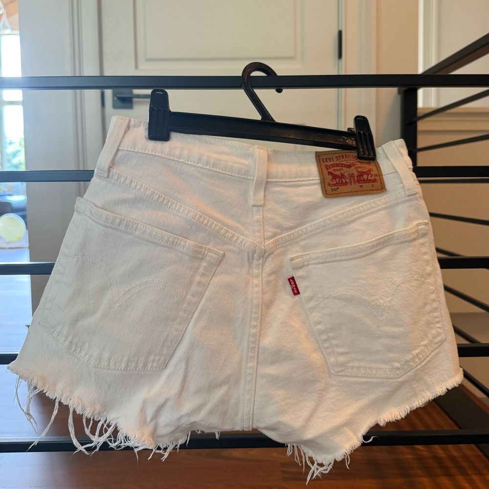 Levi’s 501 Shorts - Picture 4 of 6